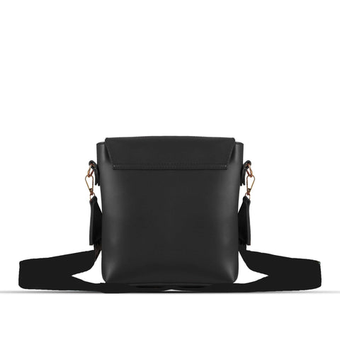 QUEST Cross Body Black